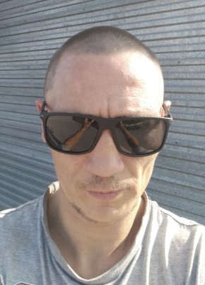 Павел из Новосибирска 39 лет