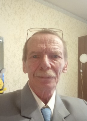 Андрей из Санкт-Петербурга 62 года