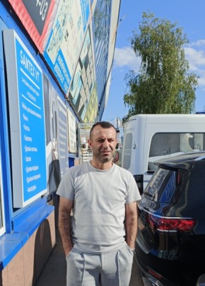 Гагик Петросян из Москвы 46 лет