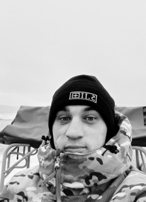 Alex из Черноморское 25 лет