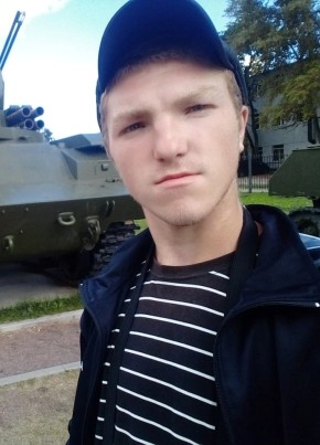 Игорёк, 21, Россия, Луга