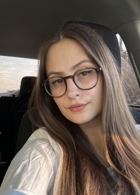 Анна из Харькова 23 года