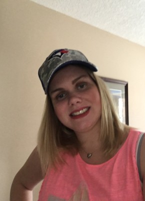 Michelle, 28, Canada, Kitchener