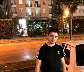 Emre, 18, Corum