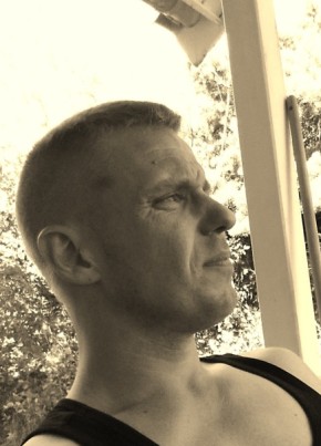 Rrokkan, 51, Sweden, Goeteborg