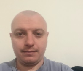Uros, 31, Sremska Mitrovica