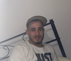Hé v, 23, Villeurbanne