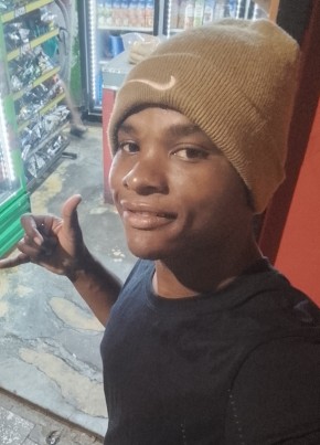 Eduardo из Santa Cruz de Barahona 24 года