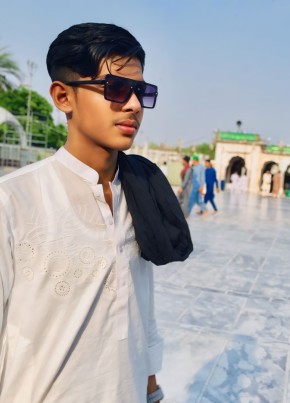 Malik sàab, 18, پاکستان, جلالپور جٹاں