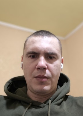 Dmitriy, 32, Russia, Simferopol