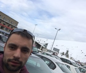 marco, 33, Saint-Etienne-de-Montluc