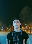 Maksim, 18, Tyumen
