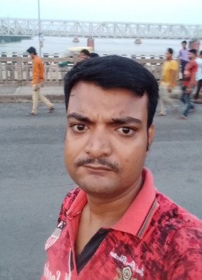 Papai Pal, 31, India, Kolkata
