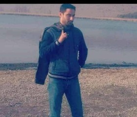 Rövşen, 39, Marneuli