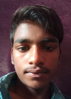 Rupesh Ahirwar, 19, India, Bhopal