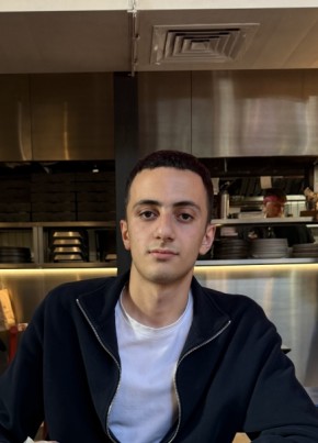 степан из Барнаула 22 года