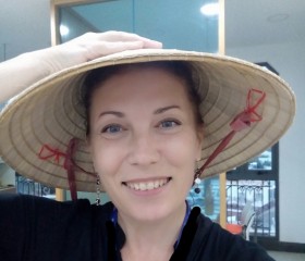 Vika, 46, Ho Chi Minh City