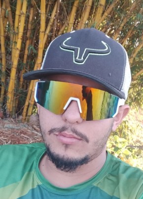 Wilson из Cascavel (Paraná) 22 года