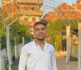 Mahmoud, 23, Cairo