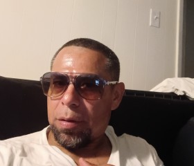 Sam, 42, Austin (State of Texas)