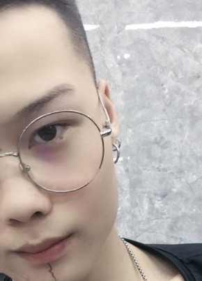 刘浩轩, 23, 中华人民共和国, 东莞市