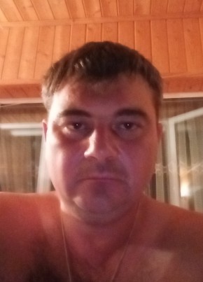 Олег из Казани 42 года