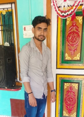 Sharik Khan, 24, India, Deoraniān