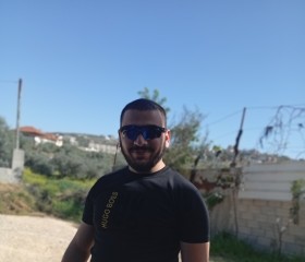 Hamza, 24, Ramallah