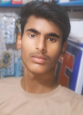 Rohit Kumar, 18, India, Maniar