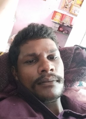 Muniyasamy, 25, India, Chennai