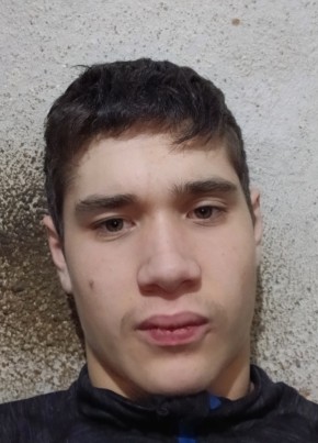 Agustín из Montevideo 19 лет