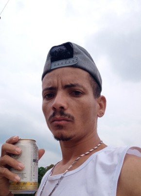 Bruno, 21, República Federativa do Brasil, Criciúma