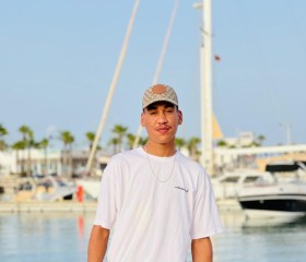Zakaria Oulhaj, 23, Rabat