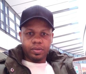 papou, 40, Reinbek