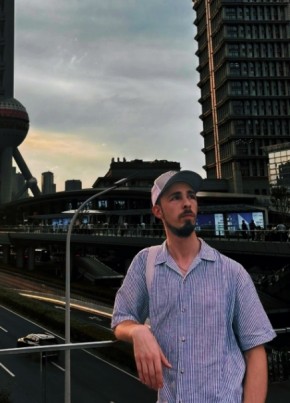 Aleks из Москвы 26 лет