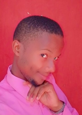 Sam из Mombasa 26 лет