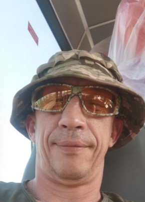 Vitaliy, 44, Russia, Moscow
