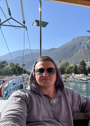 Andrey, 40, Russia, Saint Petersburg