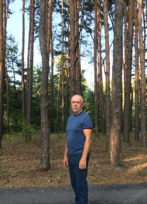 Василий, 68, Россия, Москва