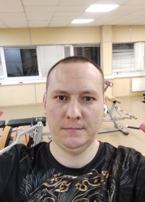 Антон из Сарапула 39 лет