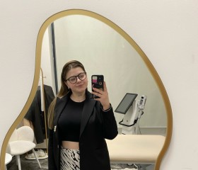 Nina, 22, Moscow