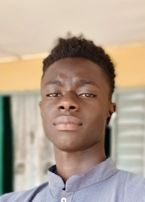 Abdoulaye из Thiès Nones 20 лет