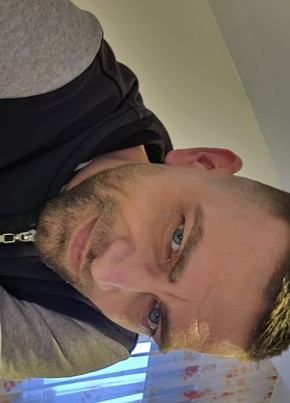 Adrian из Mörfelden-Walldorf 42 года