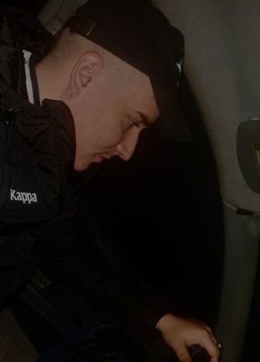 Денис из Ярославли 24 года