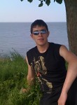 Den, 24 года