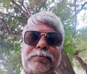 Sanidrastya papr, 50 лет, Bhopal