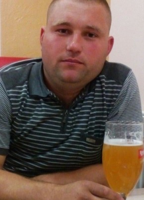 Микола, 39, Česká republika, Praha