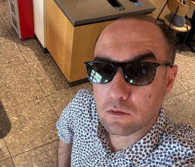Fed, 36, Guangzhou