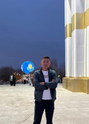 Адиль из Rīga 36 лет