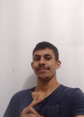 Leonardo, 22, República Federativa do Brasil, Região de Campinas (São Paulo)